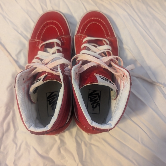 Vans - Picture 2 of 4